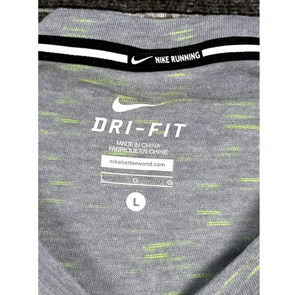 Nike Mens Dri-FIT Track & Field Running Shirt Grey Volt Yellow Large Side Pocket